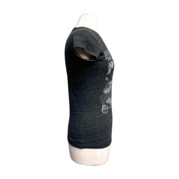 Gray Short Sleeve Fitted Graphic Tee - Picture 2 of 13